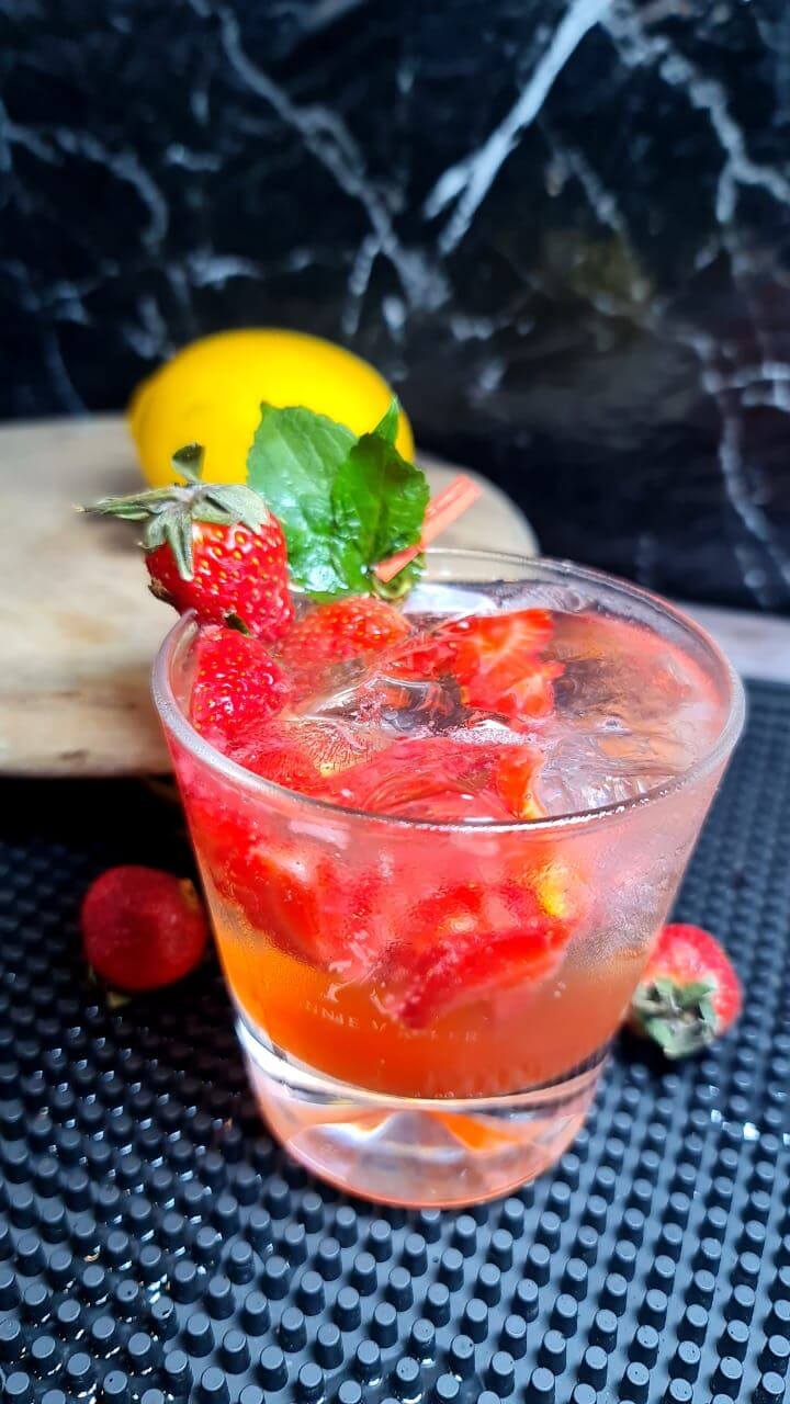 Ruby Fresh cocktail by SipNDrink